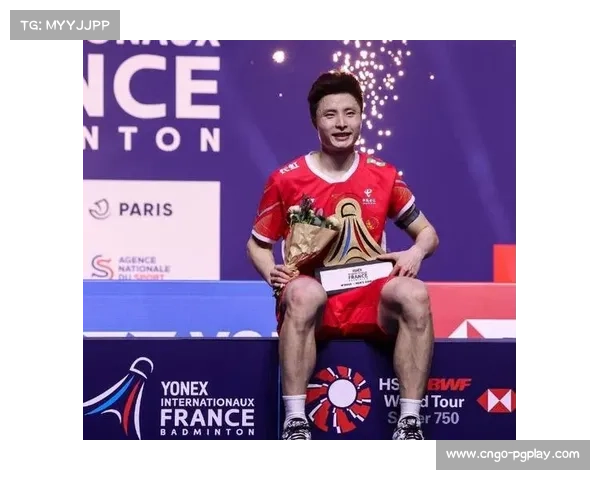 石宇奇携球迷心意奋力拼搏 积极迎接未来挑战