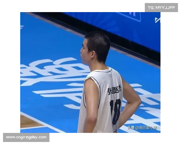 上海队张懿赵杰紧盯李悦洲，防守执行力获赞